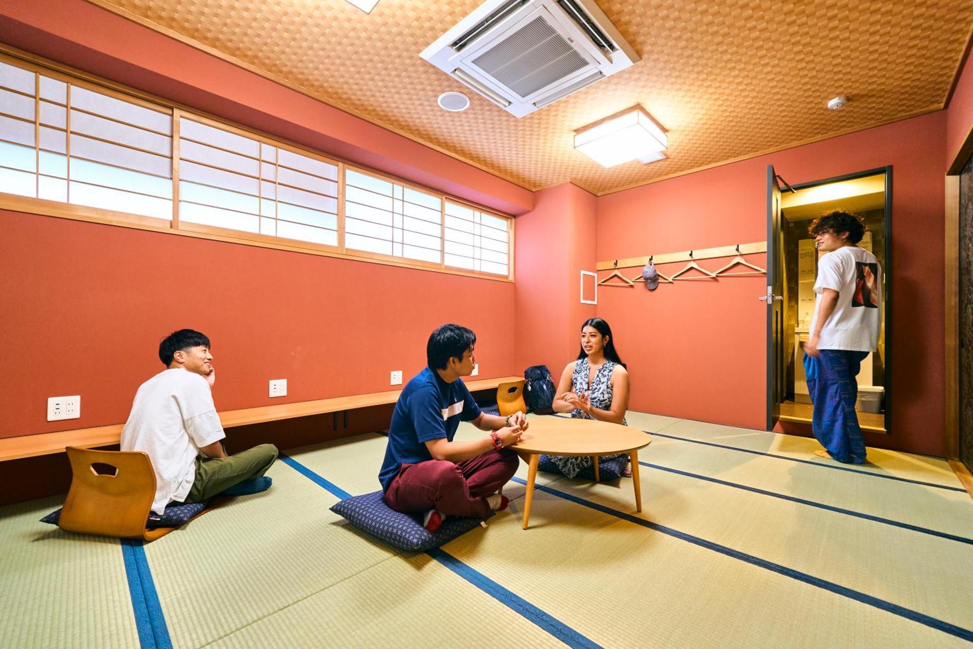 Japanese-Style Room